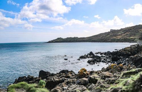 Coverack House | Penhaven