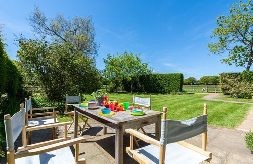Abbess Roding House | Penhill Cottage - Three Bedroom House, Sleeps 5