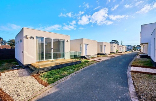 Capel Sound Hotel | Peninsula Beachside Accommodation