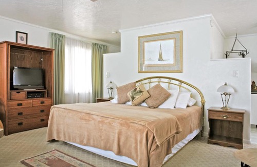 Fish Creek Hotel | Peninsula Park-View Resort