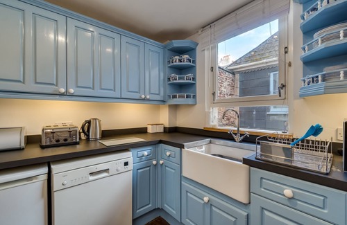 Kingsand Cottage | Penlee Narrows - sleeps 6 guests in 3 bedrooms