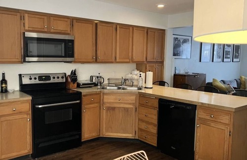 State College House | Penn State Home away from home. 3-bedroom townhome