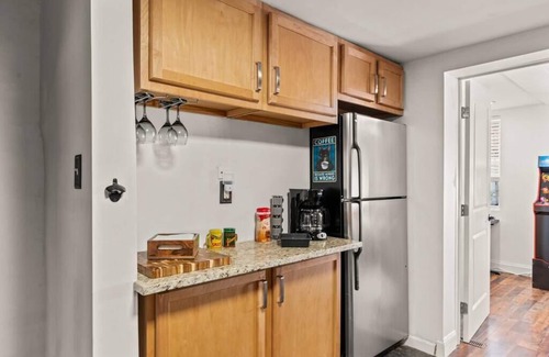 Pennsport House | Penn’s Landing Gem by Waterfront w/fast Wi-Fi