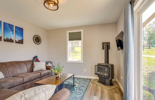 Ulysses House | Pennsylvania Home - Porch, Grill & Foosball Table!