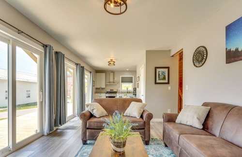 Ulysses House | Pennsylvania Home - Porch, Grill & Foosball Table!