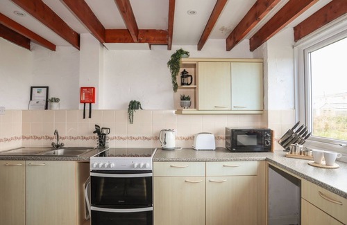 Llanengan Cottage | PENRHYN - 4 TY'N DON, family friendly in Abersoch