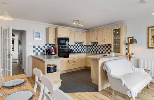 Saundersfoot Cottage | Penrose - Beach House with Direct Beach Access