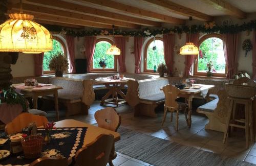 Bayerisch Eisenstein House | Pension Bergblick