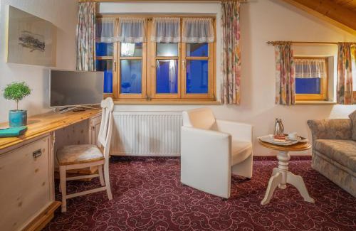Lech am Arlberg House | Pension Juliana