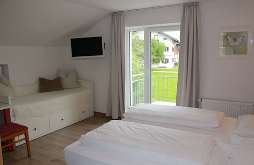 Großholzhausen House | Pension Kellerer