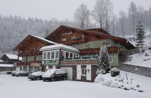 Pichl-Preunegg House | Pension Kristall