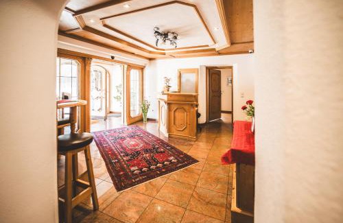 Schoenberg im Stubaital House | Pension Sonnenheim