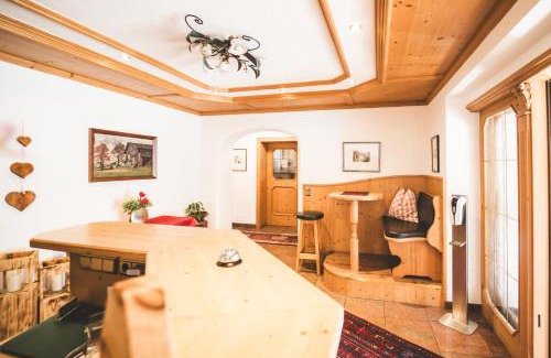 Schoenberg im Stubaital House | Pension Sonnenheim