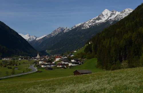 Neustift Im Stubaital House | Pension Tina