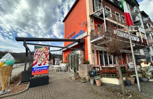 Alf House | Pensione Italia