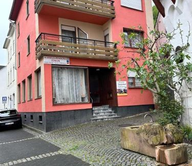 Alf House | Pensione Italia