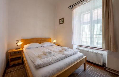 Sighisoara Hotel | Pensiunea Bastion - La Strada -
