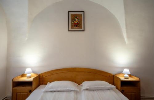 Sighisoara Hotel | Pensiunea Bastion - La Strada -