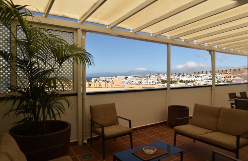 Morro Jable Apartment | PENTHOUSE 120m2, 200m from the beach, sea and village views