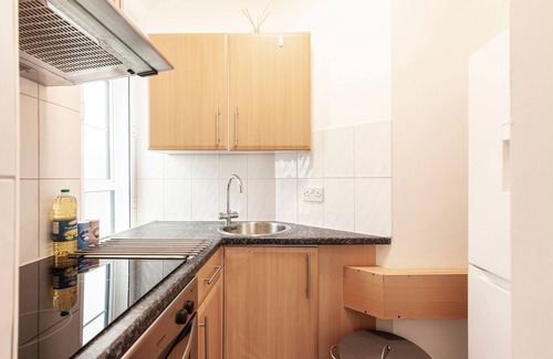 St. Pancras Apartment | Penthouse * 3 Bed by Euston Elevator