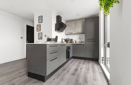 Heworth Apartment | Penthouse, 3x Superking/6x Single, free parking