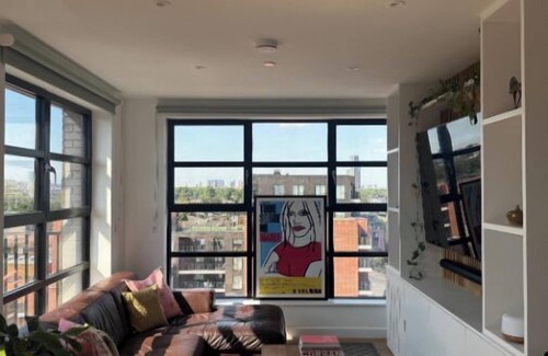 Livesey Condo | Penthouse 5min from London Bridge Full Panoramic Views