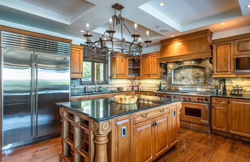 Mont-Tremblant Condo | Penthouse, 9 bdr ski in/out, steps to Village