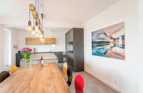 Ruettenscheid Apartment | Penthouse above Essen. Essen/Duesseldorf Trade Fair