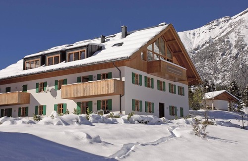 Berwang Apartment | Penthouse Alpenaster - Chalet zur Rose