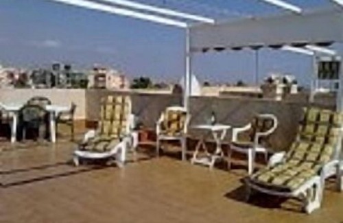 Los Alcazares Apartment | Penthouse Apartment with Rooftop Solarium, 10 Min Walk from Beach