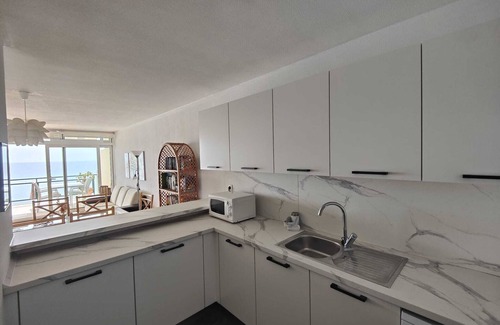 Sao Martinho Apartment | Penthouse apartment by the beach with amazing ocean and mountain view