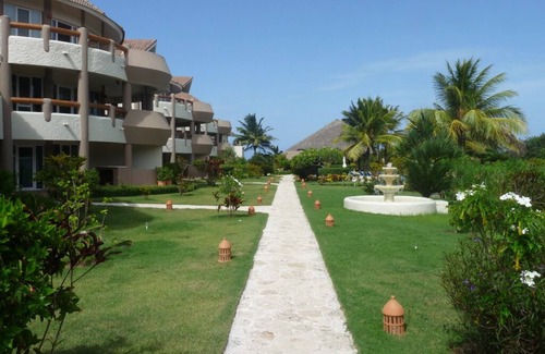 Cabarete Apartment | Penthouse apartment right on the beach Oasis del Sol