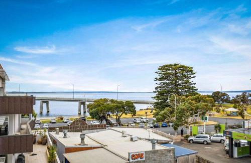 San Remo House | Penthouse Bridgeview San Remo