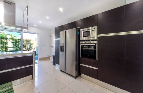 Cascais Apartment | Penthouse Cascais Center with Rooftop, Pool and Garage