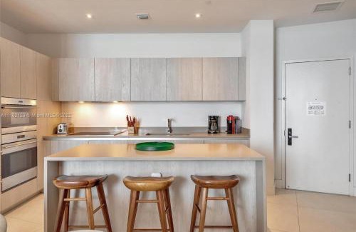 Hollywood South Central Beach Apartment | Penthouse Condo at Lyfe Resort and Residences