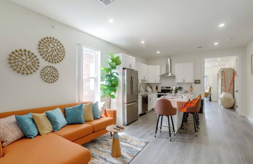 North Philadelphia West Condo | Penthouse Condo w/Rooftop Deck in Philadelphia!