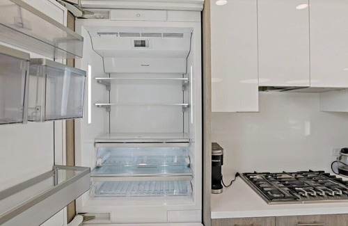 Shaw Bed & Breakfast | Penthouse | Downtown | Capitol Views | Luxury