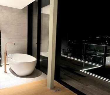 Ixelles Apartment | Penthouse Duplex Vue Imprenable
