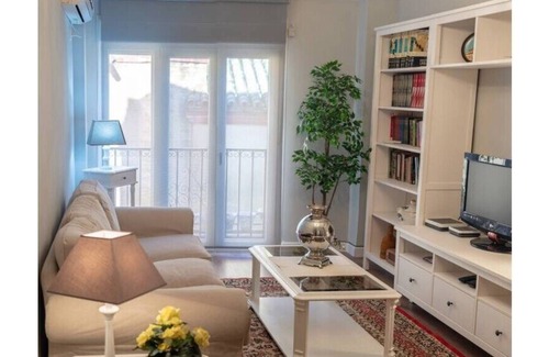Triana House | Penthouse in Triana with terrace