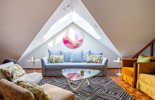 Kamppi Apartment | Penthouse Loft w/Jacuzzi & Sauna