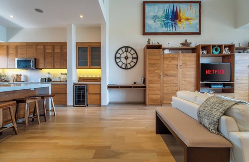 Santa Maria Huatulco Condo | Penthouse with Rooftop Terrace, Amenities & Ocean Views