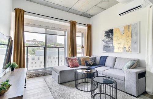 Saint-Roch Apartment | Penthouse, near old city