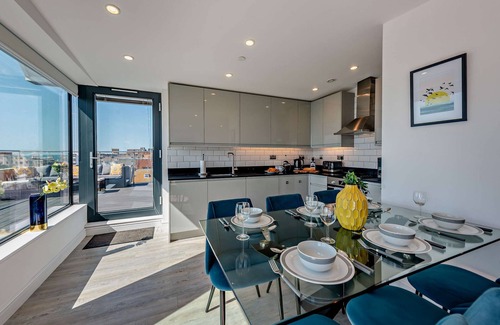 Worthing Apartment | Penthouse on the Seafront