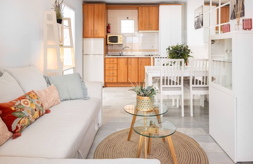 El Faro Apartment | Penthouse Sea Lookout by Alfresco Stays