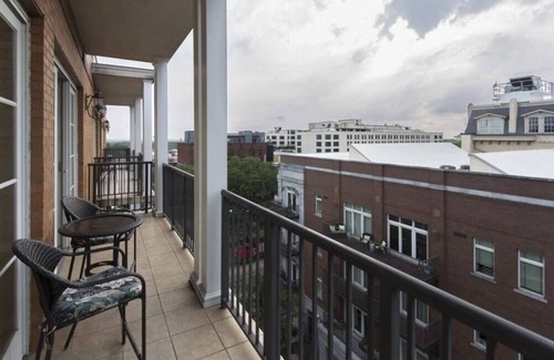 Historic District - North Condo | Penthouse - Spacious, Off-Street Parking, King Ensuite Bedrooms