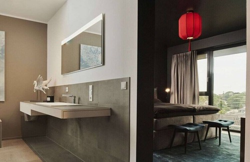 Emden House | Penthouse Storage 60