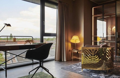 Emden House | Penthouse Storage 60