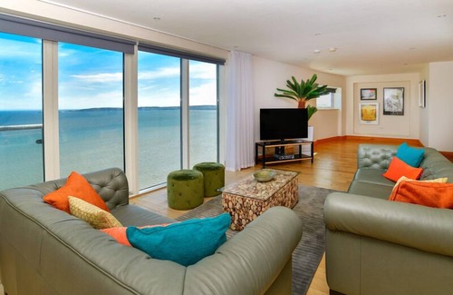Castle Apartment | Penthouse - Stunning Panoramic Views,