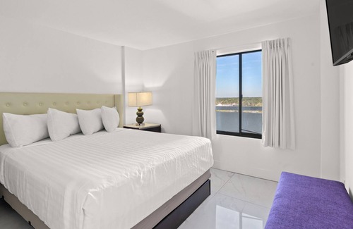 Myrtle Beach Hotel | PENTHOUSE SUITE GRANDE BEACH RESORT