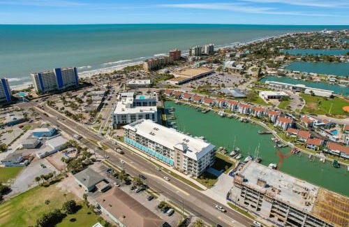 Madeira Beach Apartment | Penthouse Sweet